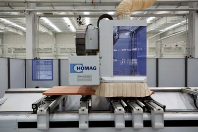 索菲亚木门 以创新智造引领木门行业，总部基地铸就卓越品质